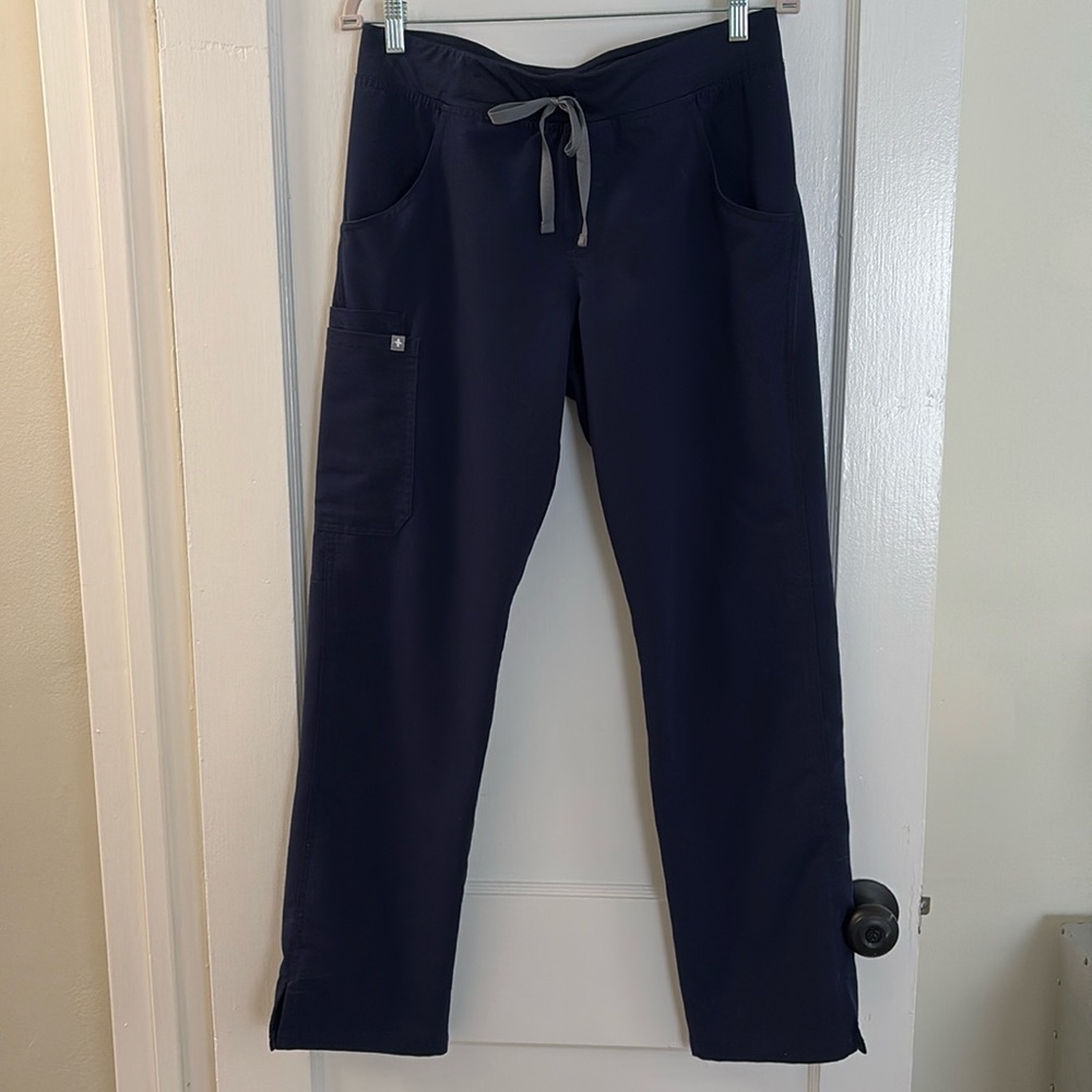 Women’s Kade Cargo Scrub Pants